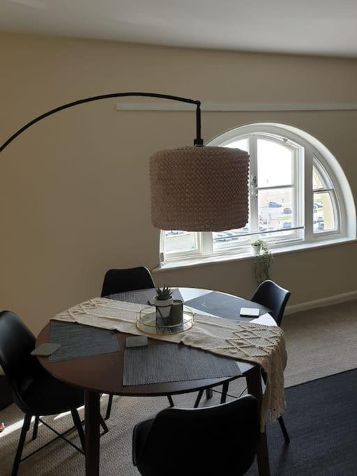 דירות Two Bed Flat Sea View Old Town הייסטינגס מראה חיצוני תמונה