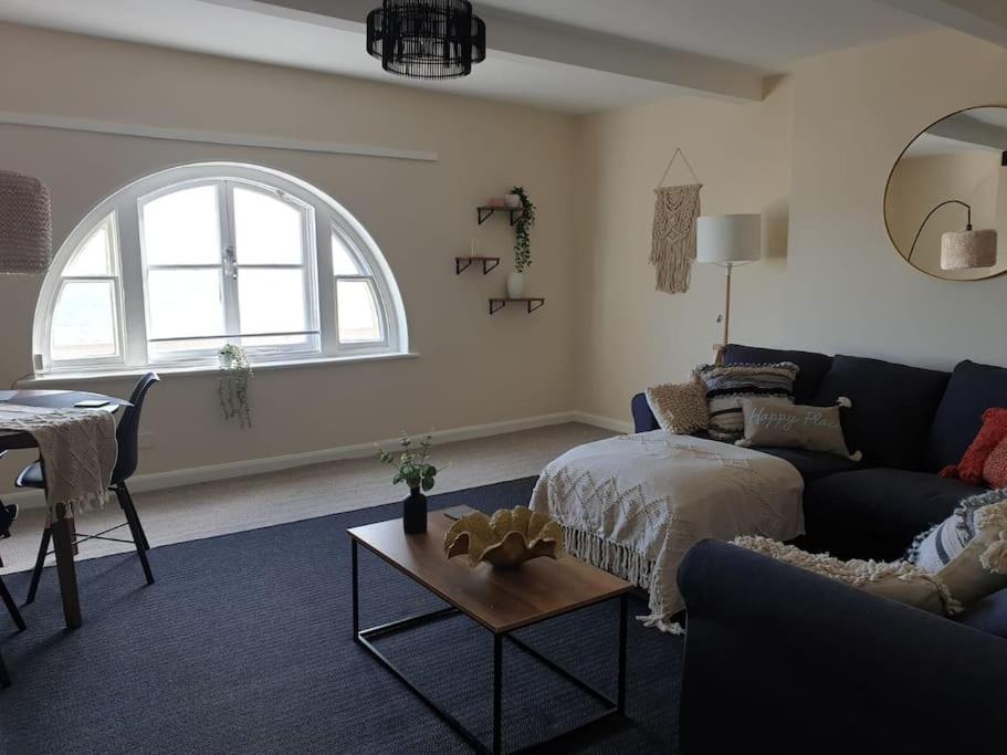 דירות Two Bed Flat Sea View Old Town הייסטינגס מראה חיצוני תמונה
